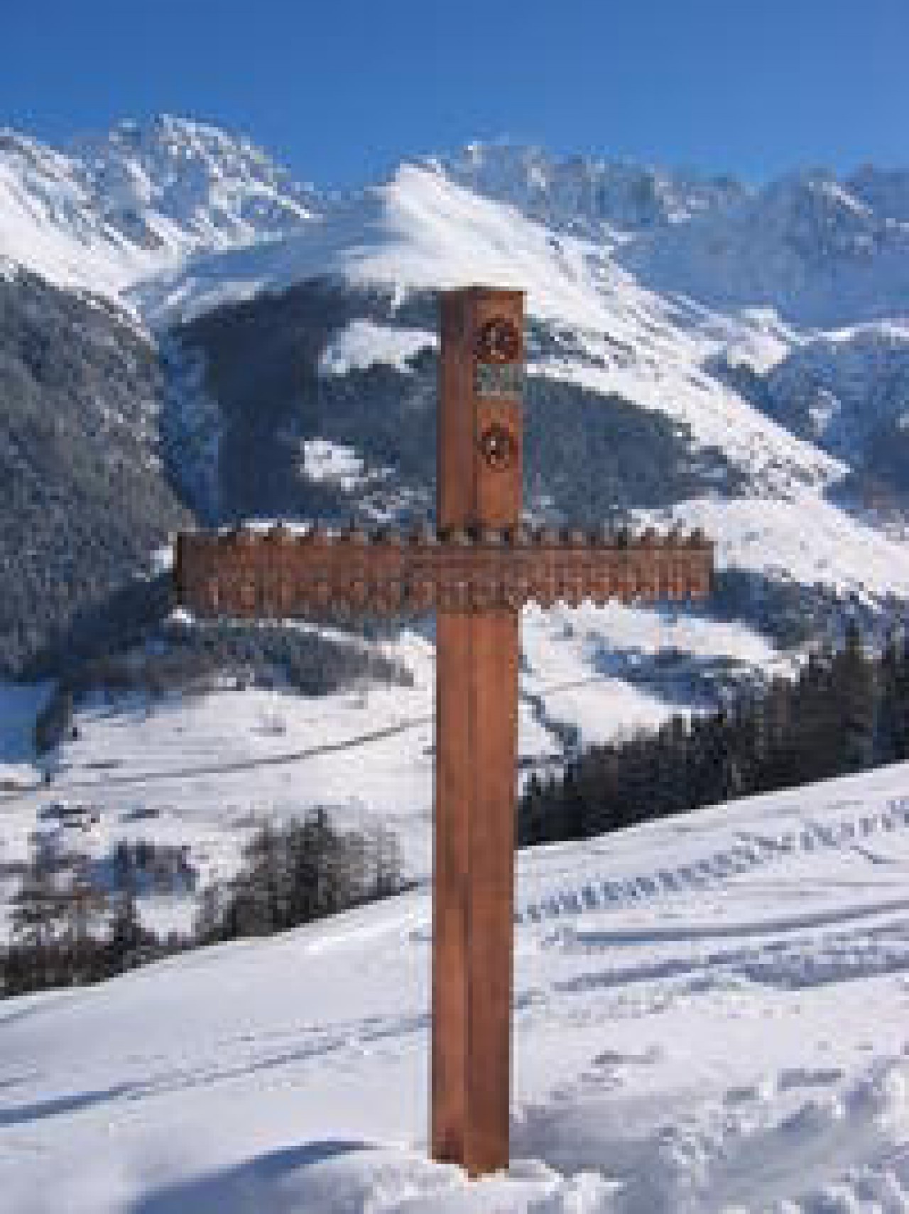 Ornate &#039;cross&#039; en route to Creta de Vella Ridge