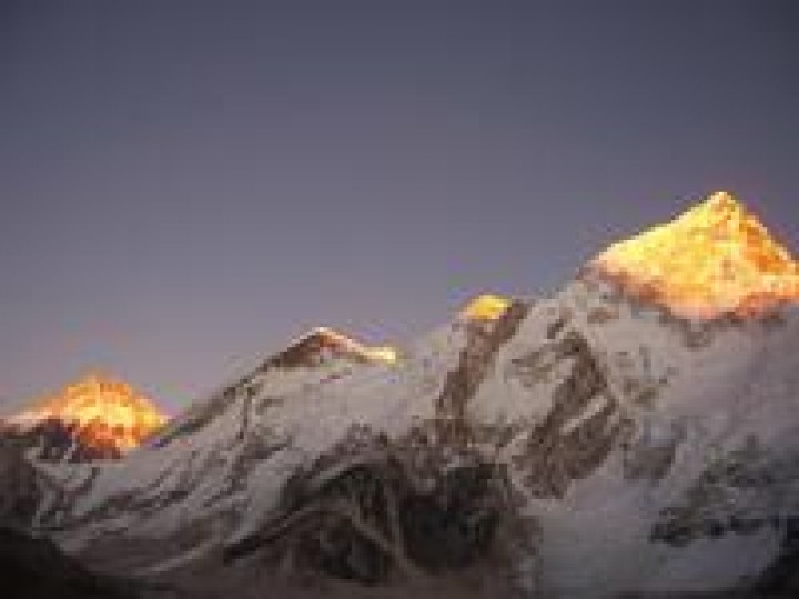 Sun set on Everest from Kala Patthar, 5545m