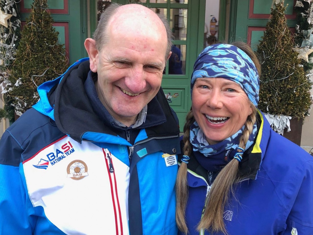 Smiles all round as BASI&#039;s Dave Renouf congratulates Tracks and Trails!